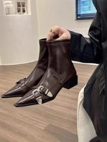Super Royal! Fried Street Small Short Boots Women's 2025 New Skirt Black Pointed Heel Belt Buckle Patent Leather Skinny Boots 35 ruda