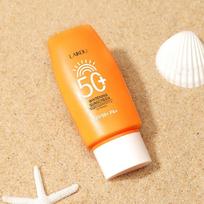 LAIKOU Face Sunscreen UV Protector Body Sunblock Cream Water-Resistant Hydrating SPF50+