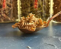 Ekologiški avinžirnių makaronai FUSILLI su jūros dumbliais Nori - 500g