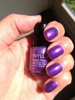 VINYLUX WEEKLY POLISH - GRAPE GUM