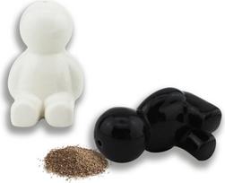 Winkee - Mr Salt & Mrs Pepper Shakers - Salt and Pepper Dispenser