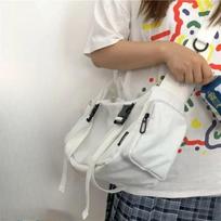 Japanese Trendy Crossbody Sling Bag for Men, Large Capacity Travel Shoulder Pack, Unisex Eye-Catching Student Daypack balta