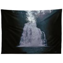 DARK WATERFALL tapestry 75x100 juoda