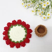 1Pc Hand-crocheted Tulip bouquet coaster, tulip bouquet coaster with flower basket, thermal insulation mat, tabletop ornaments, home decoration raudona