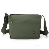 Women's Casual Nylon Crossbody Bag: Large Capacity, Lightweight, Versatile for Travel and Commuting.