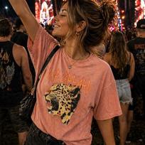 Def Leppard Grupės Marškinėliai Unisex XL Rožinis Išplovimas Leopardas Grafika Roko Muzika 2XL
