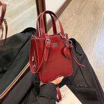 Fashion Pu Leather Shoulder Bag Mini Silver Crossbody Bags High Quality Small Square Bag for Women Lady AVE 15x6x18cm vyno raudonos spalvos