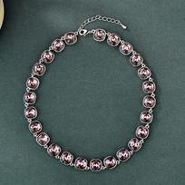 Elegant Fashionable Choker Necklace For Women Featuring Stunning Crystal Designs And Styles violetinė