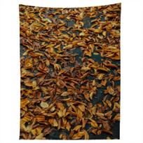 FALLEN DOWN tapestry 75x100 juoda