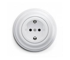 Reblig - Retro sieninė rozetė su rėmeliu SCHUKO 230V/16A, sniego baltos spalvos