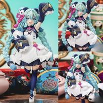 Adorable panda figurine  Kunihiko Future  - Static figurine model as a decorative item or gift. (as the picture,18cm)