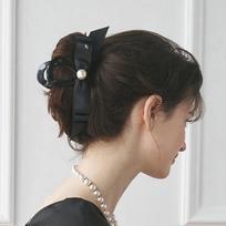 3-Tier Pearl Ribbon Big Hair Clip JP-26-040CC black