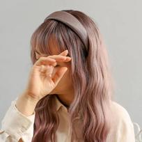 Living Plus Lovely Girlfriend Pearl Satin Volume Hairband Cocoa