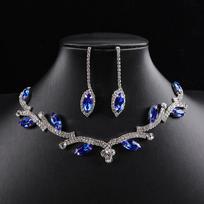 Retro High-end Jewelry Set, Women's Diamond-encrusted Leaf Fringed Necklace, European and American Light Luxury Court Style Collarbone Chain