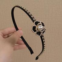 Black Classic Pearl Zirconia Royal Camellia Rose Headband white