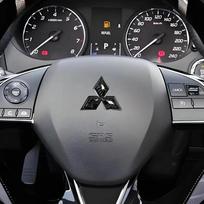 Epoxy Car Steering Wheel Emblem Sticker Decal for Mitsubishi ASX EVO Lancer Ralliart Montero Mirage L300 Outlander Pajero juoda