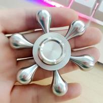Water Droplet Stainless Steel Fidget Spinner EDC Metal Spinning Top Tip Relieve Stress Relief Toy Gyroscope Anti-Stress For Kids sidabras