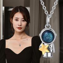 2022 Star Moon Astronaut Couple Necklace Men And Women A Niche Design Light Luxury Collarbone Chain Tide