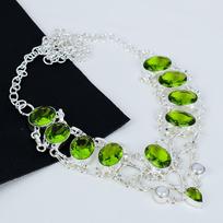 Peridoto, perlamutro papuošalų vėrinys, 925 prabos sterlingų sidabro vėrinys, rankų darbo papuošalų vėrinys, peridoto vėrinys mamai, vestuviniai papuošalai 20 žalia