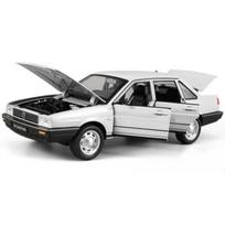 Simuliacija 1/24 Volkswagen Santana Retro Automobilio Modelis su Garsu ir Šviesa Atgal Traukiamas Kolekcinis Metalinis Žaislinis Automobilis Namų Dekoras balta