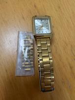 CASIO gold analog wristwatch