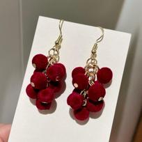 An Kela Red Velvet Pom-Pom Grape Cluster Earrings - Wine Red Fluffy Earrings for Women