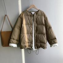 Moteriška žieminė pūkinė medvilninė striukė, paltas paminkštintas parkas, trumpas, pūstas, reguliuojamas O formos kaklelis. M ruda