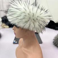 Trendy Winter Balaclava: Faux Raccoon Fur Headwear with Plush Visor and Headband balta
