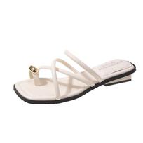 Summer Sexy Flip-Flop Women's Slippers New Fashion Fashion Clip Toe Flat Flip-Flops Outdoor Slippers Flat Casual Beach Sandalies 35