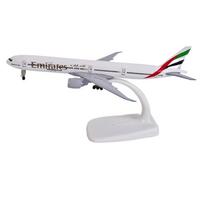 Žaisliniai lėktuvai 1/400 mastelis 20cm Lėktuvas B777 Emirates Airways W Tūpimo važiuoklė Metalinis replikos modelis Lėktuvai Vaikams Žaislas Imitacija