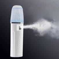 Purškiamas drėkintuvas Šalto purškimo aparatas Grožio veido garintuvas Buitinis mažo veido drėkintuvas Nešiojamas veido garintuvas 4.5*12CM balta