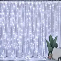Šviesos užuolaida 3x3 LED lempos langui ŠALTAI BALTA 230V