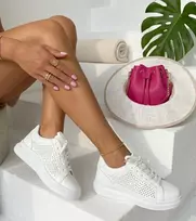Balti perforuoti sneakersai Sophia
