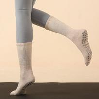New Autumn Winter Warm Pilates Socks Women Solid Color Dance Sports Socks Professional Silicone Non-slip Fitness Gym Yoga Socks One size