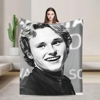 Minkšta patogi antklodė kelionei Ilia Malinin Mesti pledas Madingas lovatiesė svetainei 75x100cm (30x40inch)