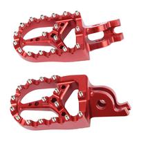 For KTM 690 ENDURO SMC R Motorcycle Foot Pegs Foot Rests Pedal Spikes For BETA RR 2T 4T For HUSQVARNA 701 SM TC FX TE FE 300 raudona