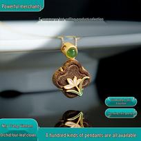 Nha Trang White Agarwood Four-Leaf Clover Necklace - Luxury Bestseller JH1116-10