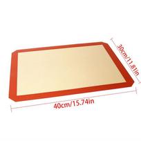 Food Grade Silicone Baking Mat With High Temperature Resistance For Safety raudona