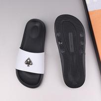 Men's Personalized Outdoor Slippers: Soft Sole, Odor-Resistant, Trendy Single Strap Slides for Comfort and Versatility. 43