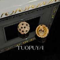 Retro Vintage Diamond Stud Earrings: Elegant, High-End, Light Luxury Design