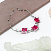 Gesen Jewelry Korean Style Square Ruby-Inspired Simple Women's Bracelet – Elegant Small Luxury Design