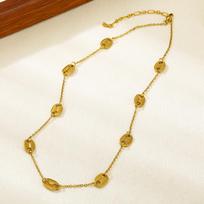 GEMCHIC Women's Gold Plated Pig Nose Pendant Necklace, Fashion Geometric Link Chain Collarbone Jewelry for Daily Wear