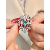 Retro European-American Style Green Zircon Ring: Sparkling, High-End, Niche Design, Open-Indexed for Women. Adjustable Open