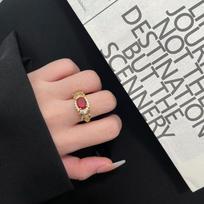Elegant Retro Ruby Necklace, Luxury Ring & Versatile Studs: Women's Jewelry Set žiedo spalva