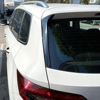 Galinio lango šoninis spoileris sparnas Skoda Karoq blizgios juodos spalvos ABS galinis šoninis spoileris kanalas skirstytuvas auto pakeitimas išorė Glossy Black
