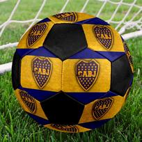 Boca Juniors futbolo kamuolys, spalvingas, tinkamas visoms amžiaus grupėms, siūtas mašina, PVC medžiaga, varžybų kokybės, patvarus ir atšokantis