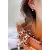 Trendy Rose Gold Pig Nose Ear Cuff Hoop Earrings – Bestseller Niche Design with Chain
