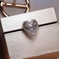 High-End Retro Heart-Shaped Diamond Zircon Ring for Women - Trendy Niche Design