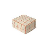 Kreminės spalvos pufas Geo Block – Lorena Canals