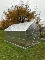 Lietuviškas šlaitinis šiltnamis GASPADINĖ 2,64x6m su 4mm danga